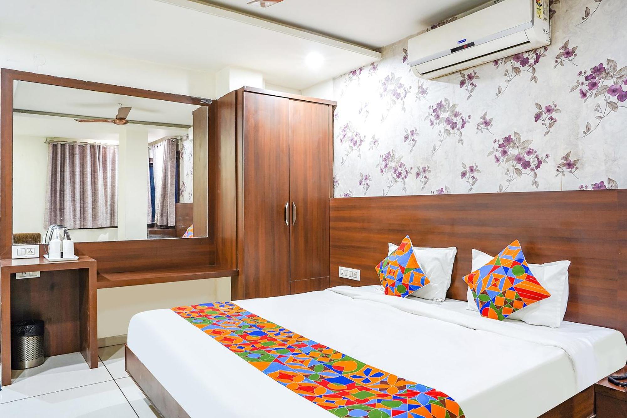 Treebo Hotel Ashirwad Bhopal Exterior photo