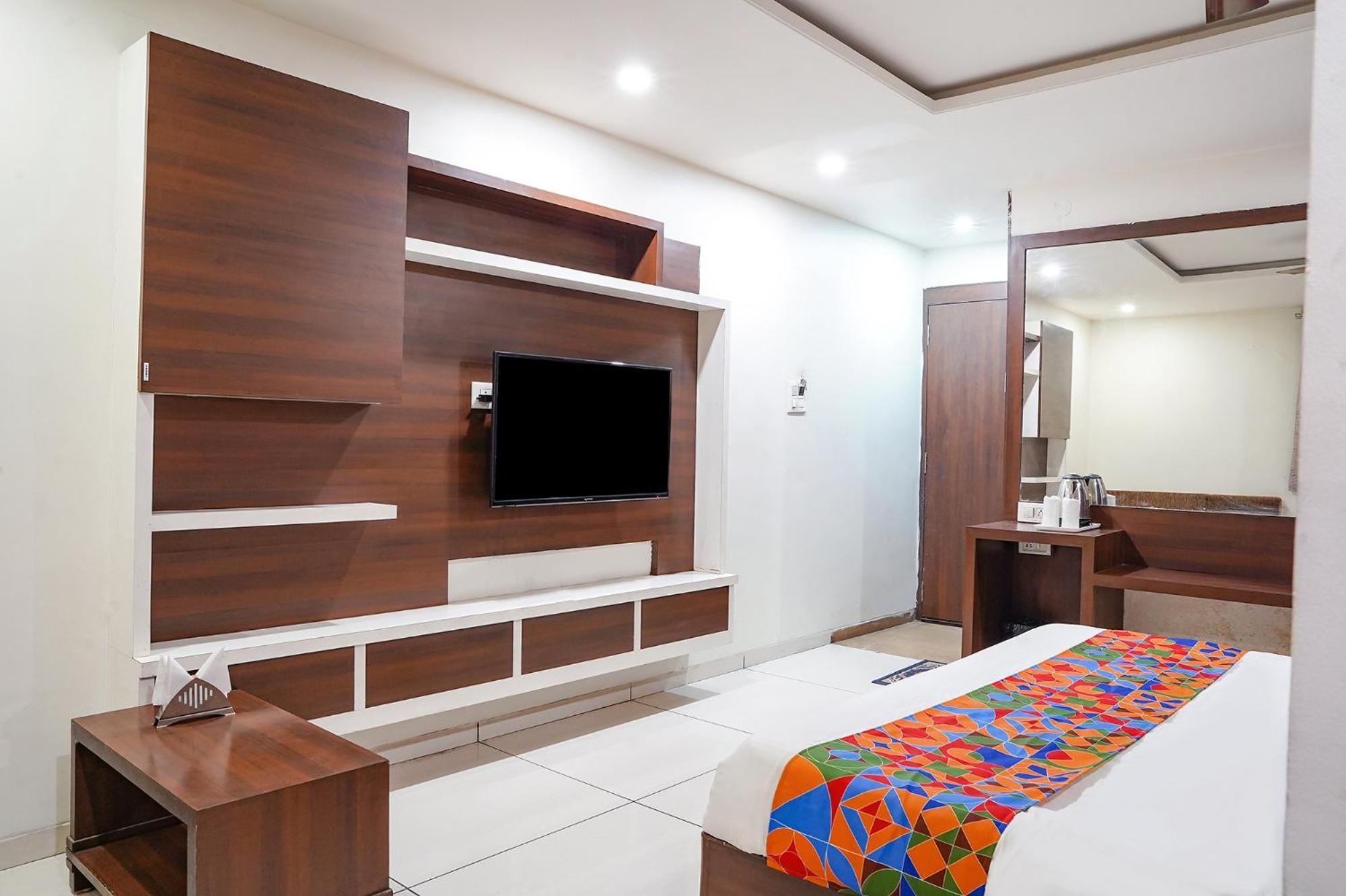 Treebo Hotel Ashirwad Bhopal Exterior photo